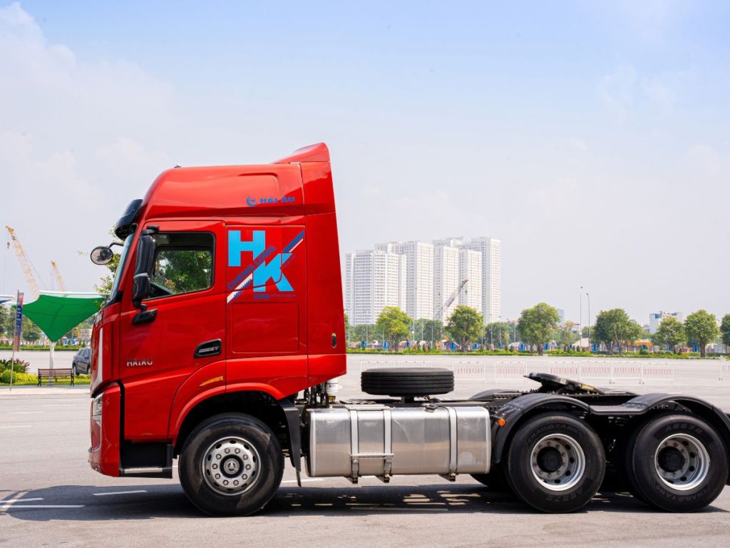 XE ĐẦU KÉO CHENGLONG MEGAX HK 470HP